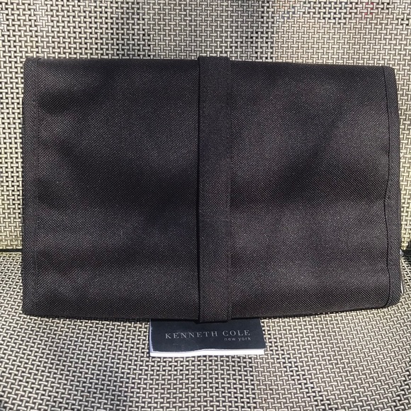 ⚜️Kenneth Cole “on the road again” Travel Tote - Picture 2 of 8